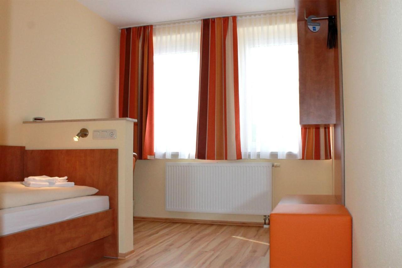 Hotel Reichskrone Heidenau  Buitenkant foto