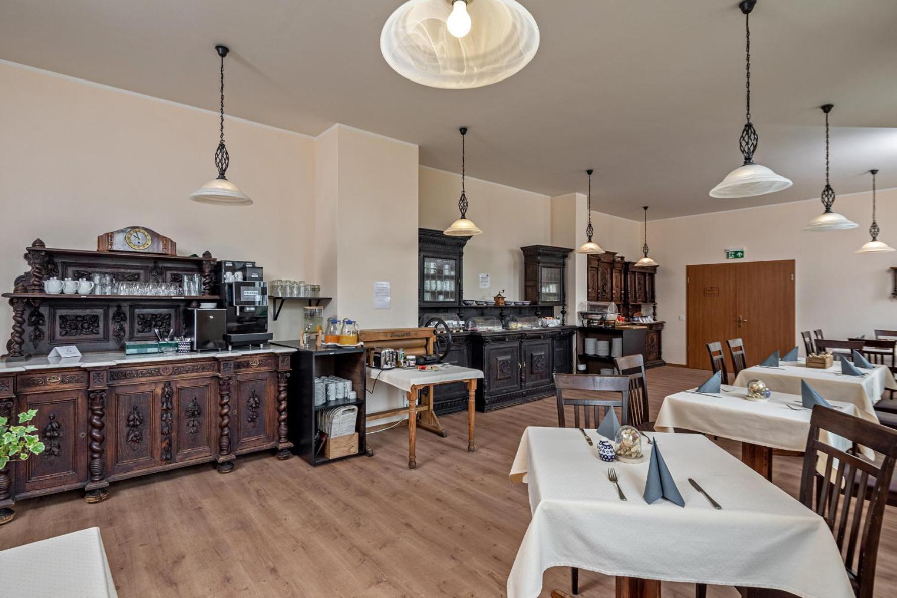 Hotel Reichskrone Heidenau  Buitenkant foto